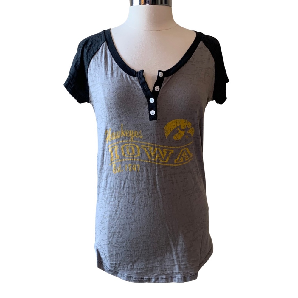BLUE 84 Iowa Hawkeyes Gray Black T-Shirt Henley Size XL Burnout